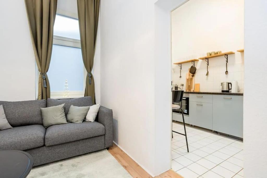 Newly Furnished Apartment For Up To 6 People Berlim Exterior foto
